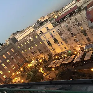 Bellini 3*, Naples Italie